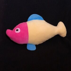 Fish plush cat or dog toy NWOT